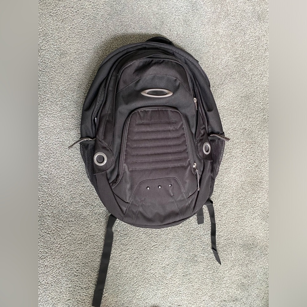 Vintage Oakley Y2K Era Backpack